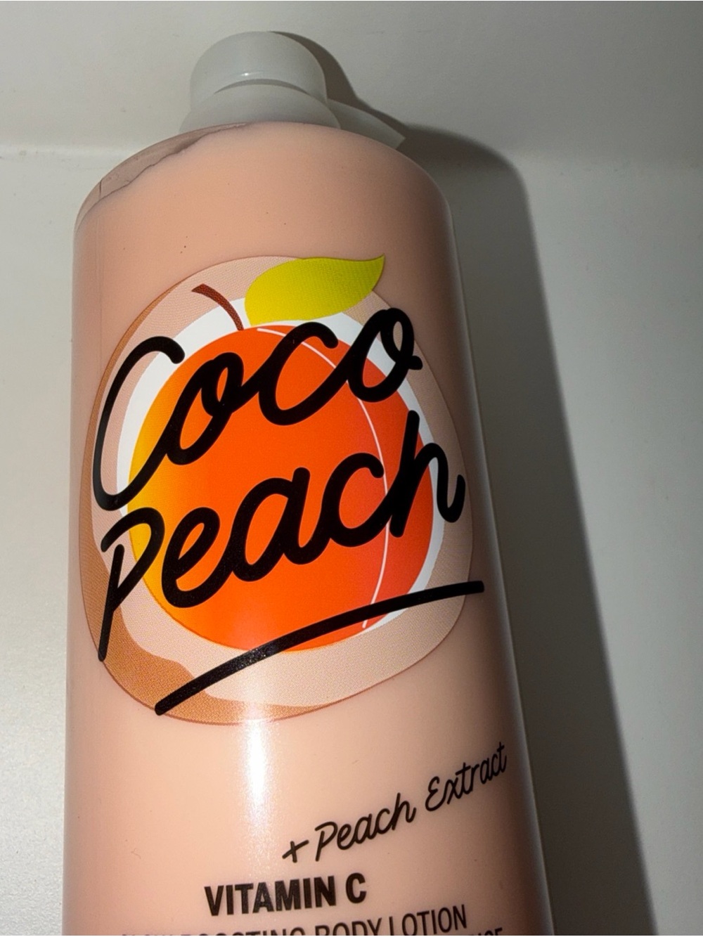 PINK Victoria's Secret Peach Vitamin C Glow-Boosting Body Lotion